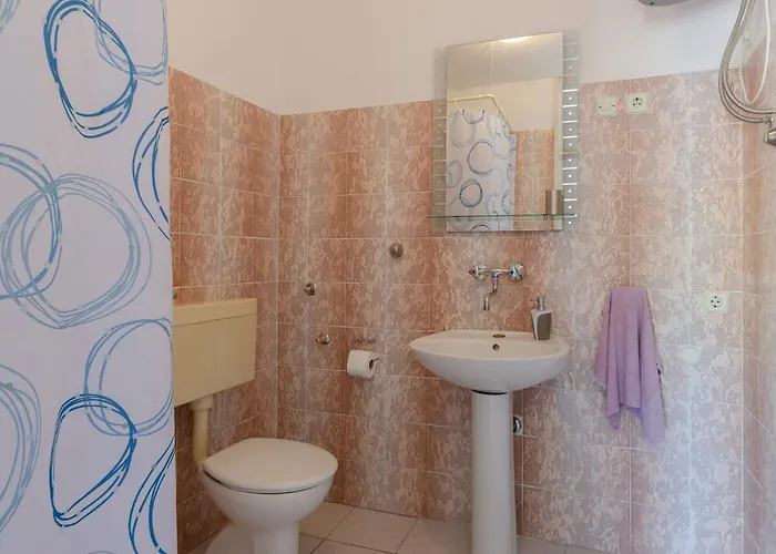 Seafront Olivera Apartman *