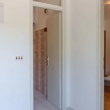 Seafront Olivera Apartment