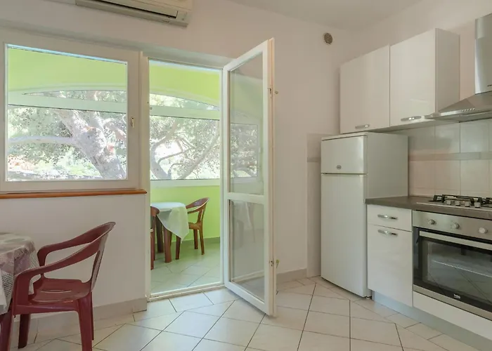 Seafront Olivera Vela Luka